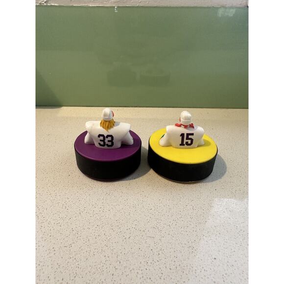 Disney Mighty Ducks Hockey Pucks Complete Set of 2 McDonalds Happy Meal Toys 90s - Picture 2 of 2
